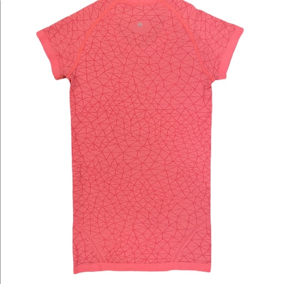 swiftly pink tee - Picture 2 of 3